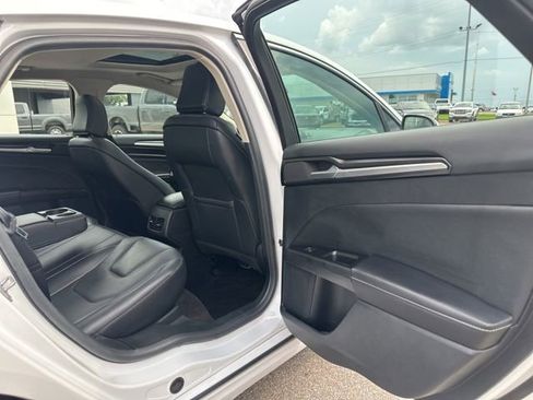 Used 2020 Ford Fusion Titanium AWD/4WD image 14