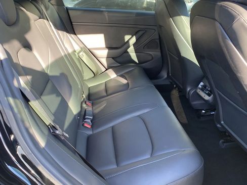 Used 2018 Tesla Model 3 Long Range image 7