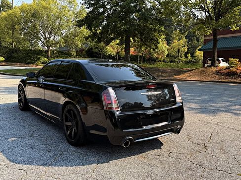 Used 2014 Chrysler 300 SRT8 w/ Leather Interior Group RWD image 7