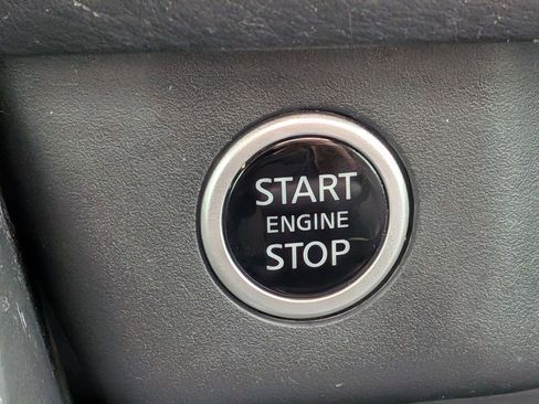 Used 2023 Nissan Rogue SV w/ SV Premium Package image 16