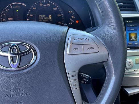 Used 2007 Toyota Camry Hybrid FWD image 12
