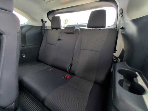 Used 2023 Toyota Highlander L FWD image 24