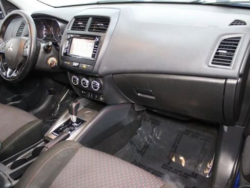 Used 2018 Mitsubishi Outlander Sport LE image 25