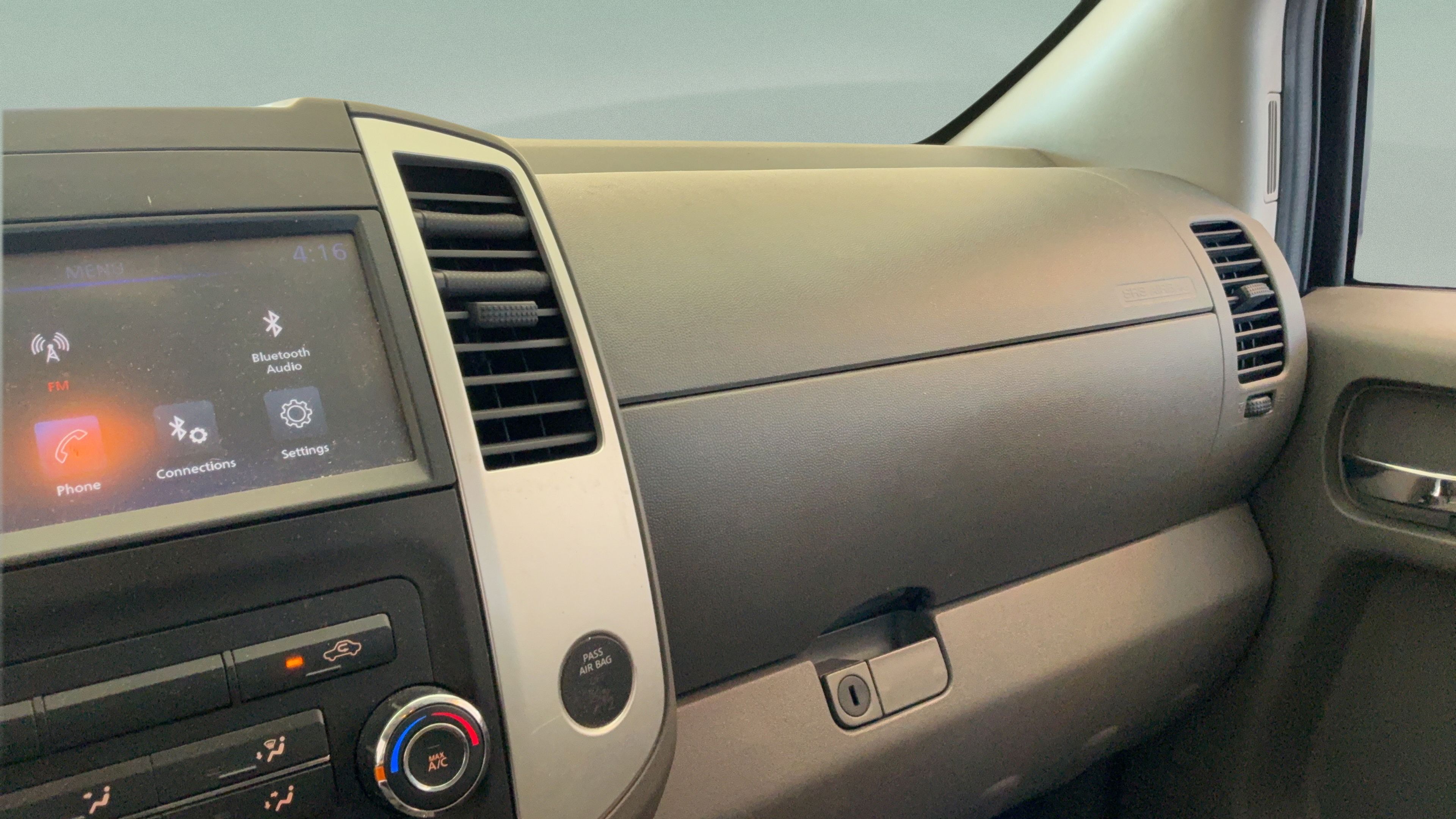 Used 2019 Nissan Frontier SV RWD image 19