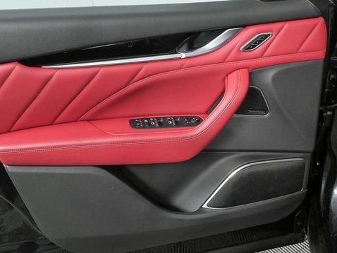 Certified 2022 Maserati Levante GT image 10