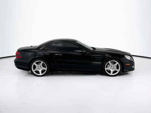Used 2011 Mercedes-Benz SL 550 image 17