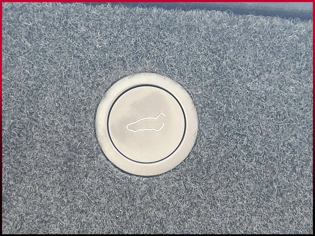 Used 2024 Tesla Model X AWD/4WD image 16