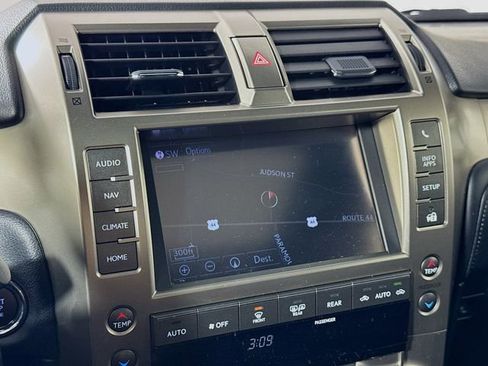 Used 2020 Lexus GX 460 Premium image 22