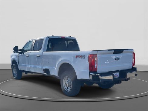 Used 2023 Ford F350 XL w/ FX4 Off-Road Package image 6