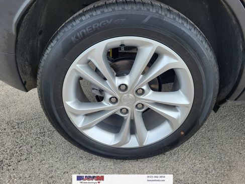 Used 2023 Buick Encore GX Preferred w/ Cold Weather Comfort Package FWD image 18
