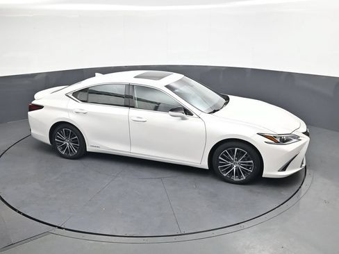 Used 2022 Lexus ES 300h w/ Premium Package FWD image 28