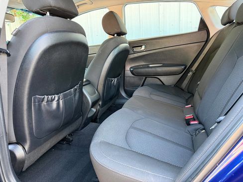 Used 2017 Kia Optima LX w/ Option Group 014 FWD image 17