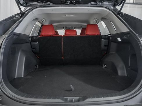 Used 2023 Toyota RAV4 LE image 8