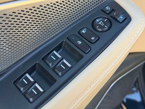 Used 2023 Acura MDX SH-AWD w/ Technology Package image 22