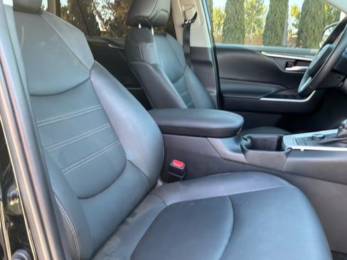 Used 2023 Toyota RAV4 XLE Premium AWD/4WD image 21