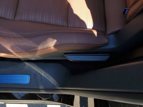 New 2026 Lincoln Nautilus Reserve image 12