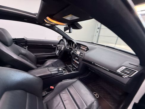 Used 2015 Mercedes-Benz E 400 4MATIC Coupe image 19
