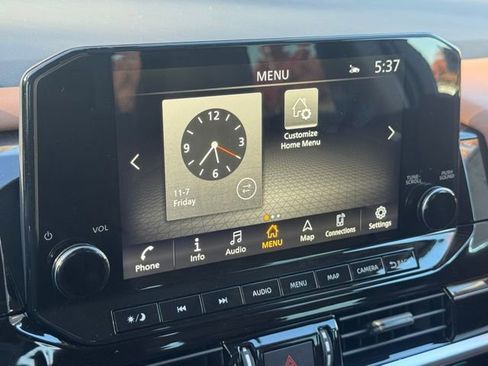 New 2025 Nissan Pathfinder Platinum image 38