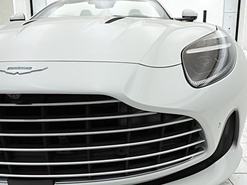 Used 2026 Aston Martin DB12 Convertible RWD image 20