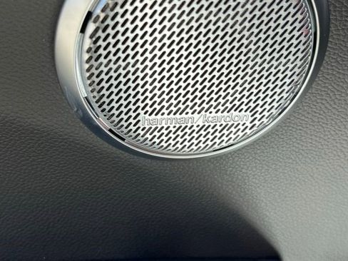 Used 2025 Alfa Romeo Giulia RWD image 15