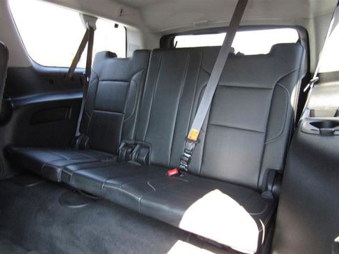 Used 2015 Chevrolet Suburban LT w/ Luxury Package image 37