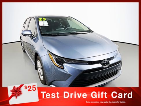 Used 2025 Toyota Corolla LE image 1