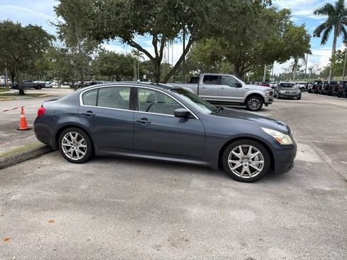 Used 2009 INFINITI G37 Journey w/ Premium Pkg RWD image 4