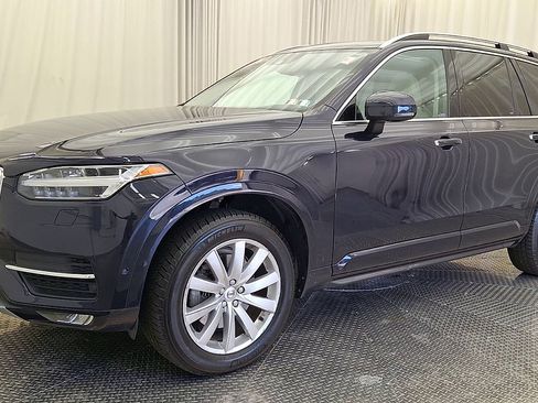 Used 2016 Volvo XC90 T6 Momentum AWD/4WD image 10
