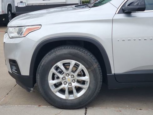 Used 2021 Chevrolet Traverse LS w/ LPO, Floor Liner Package image 9