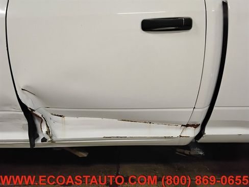 Used 2018 RAM 2500 SLT AWD/4WD image 21