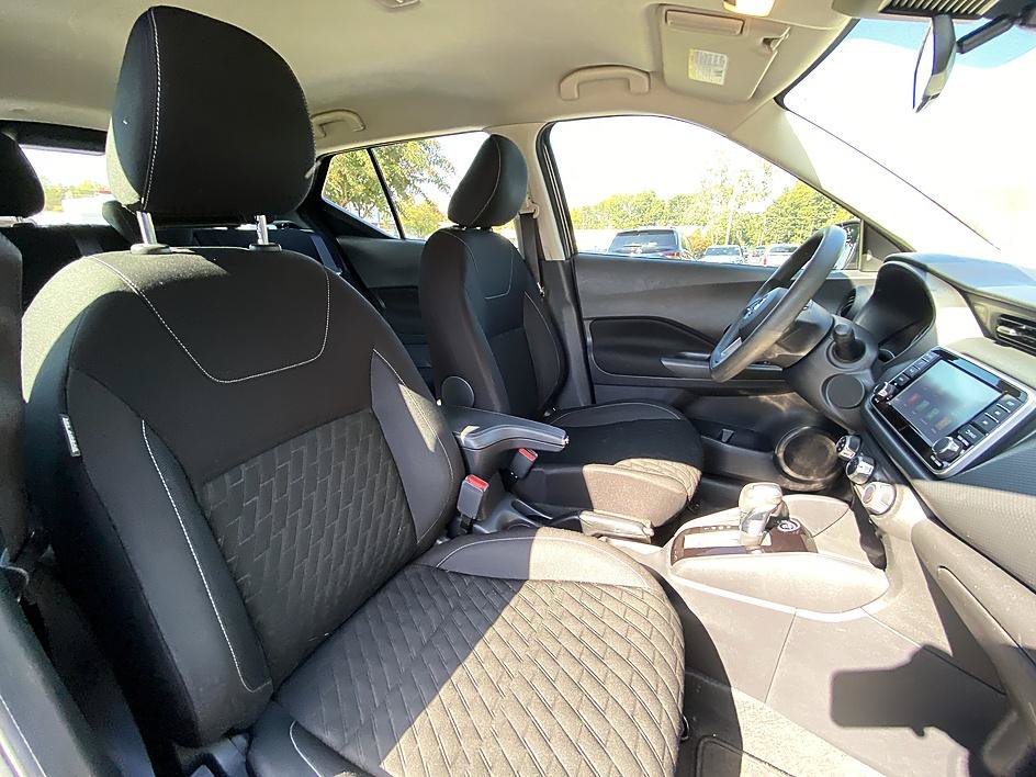 Used 2021 Nissan Kicks S FWD image 24
