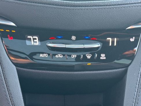 Certified 2025 Cadillac XT5 Premium Luxury image 25