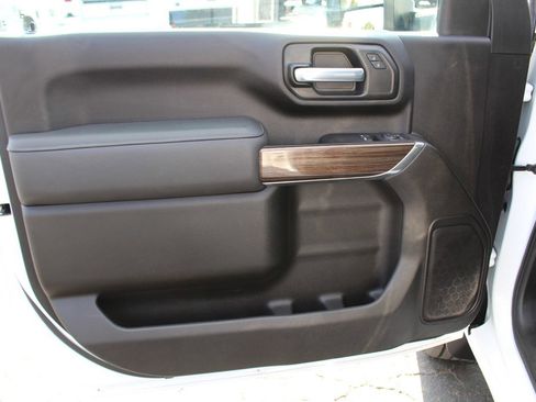 Used 2024 Chevrolet Silverado 2500 LT image 20