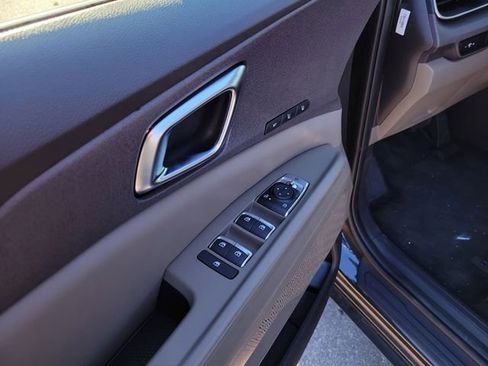 New 2026 Kia Carnival EX FWD image 6