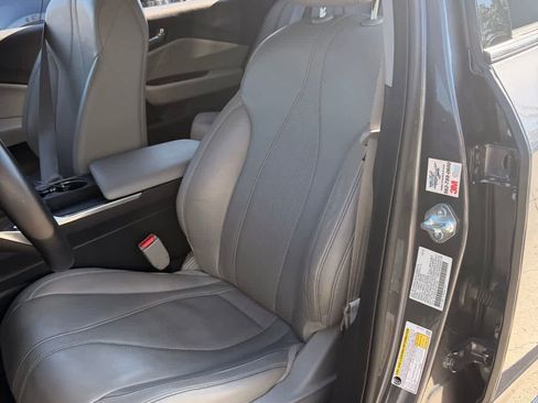 Used 2022 Acura TLX w/ Technology Package FWD image 9
