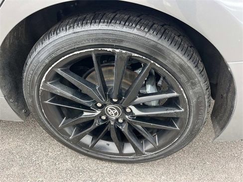 Used 2023 Toyota Camry XSE image 11