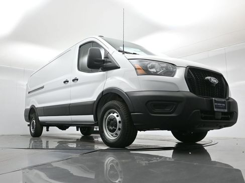 New 2026 Ford Transit 150 Low Roof w/ Load Area Protection Package RWD image 44