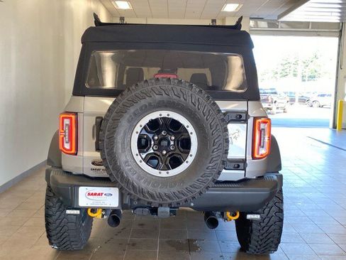 Used 2024 Ford Bronco Badlands AWD/4WD image 7