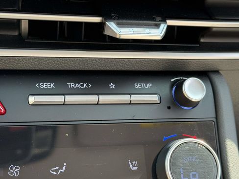Certified 2025 Hyundai Sonata SEL AWD/4WD image 33