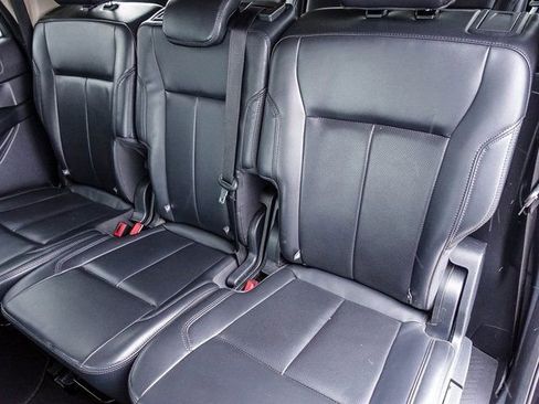 Used 2024 Ford Expedition Max XLT image 28