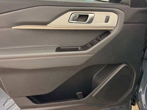 New 2026 Ford Explorer Active w/ Active Comfort Package image 40