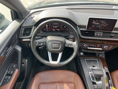 Used 2020 Audi Q5 2.0T Premium Plus w/ Premium Plus Package image 24