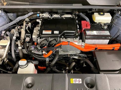 Used 2023 Subaru Solterra Limited image 9