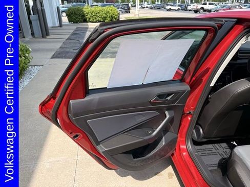 Used 2025 Volkswagen Jetta SEL FWD image 18