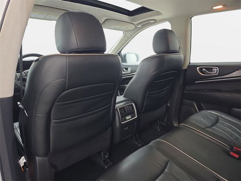 Used 2019 INFINITI QX60 Luxe w/ Essential Package image 12
