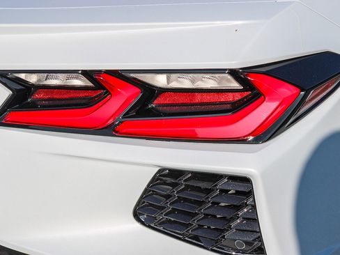 Used 2023 Chevrolet Corvette Stingray Premium Cpe image 11