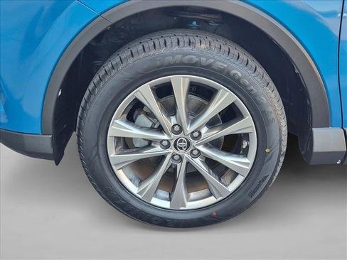Used 2017 Toyota RAV4 Limited FWD image 22