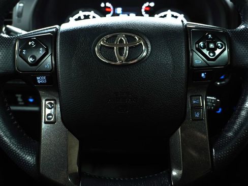 Used 2023 Toyota 4Runner TRD Off-Road Premium w/ Moonroof Package AWD/4WD image 16