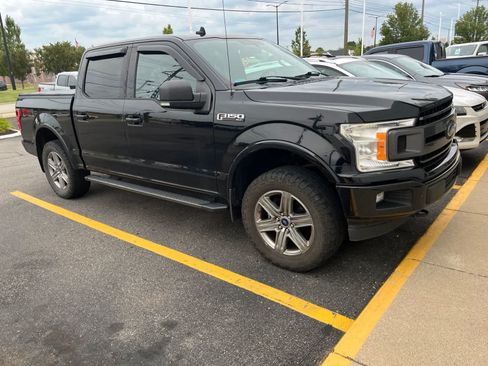 Used 2018 Ford F150 XLT w/ Equipment Group 302A Luxury AWD/4WD image 17