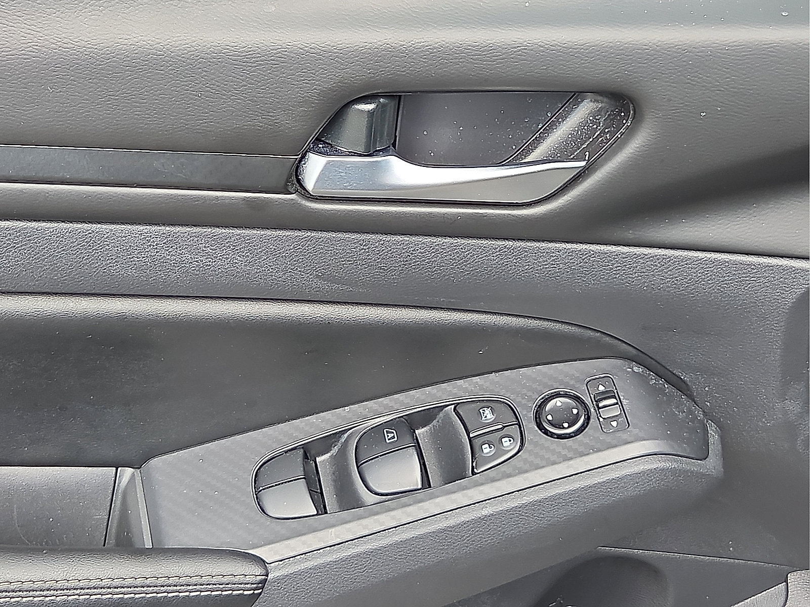 Used 2025 Nissan Altima 2.5 SV w/ SV Special Edition Package FWD image 13